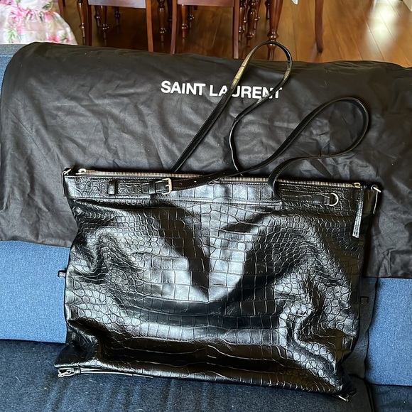 Authentic Yves Saint Laurent shopper/x-large. Croc embossed leather. Model 2018 - Picture 8 of 9